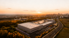 从销毁百台车到五大吉尼斯：吉利的安全执念有