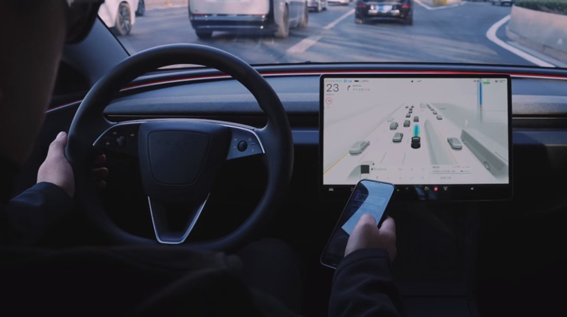 半年内小鹏智驾追齐特斯拉?何小鹏再立Flag