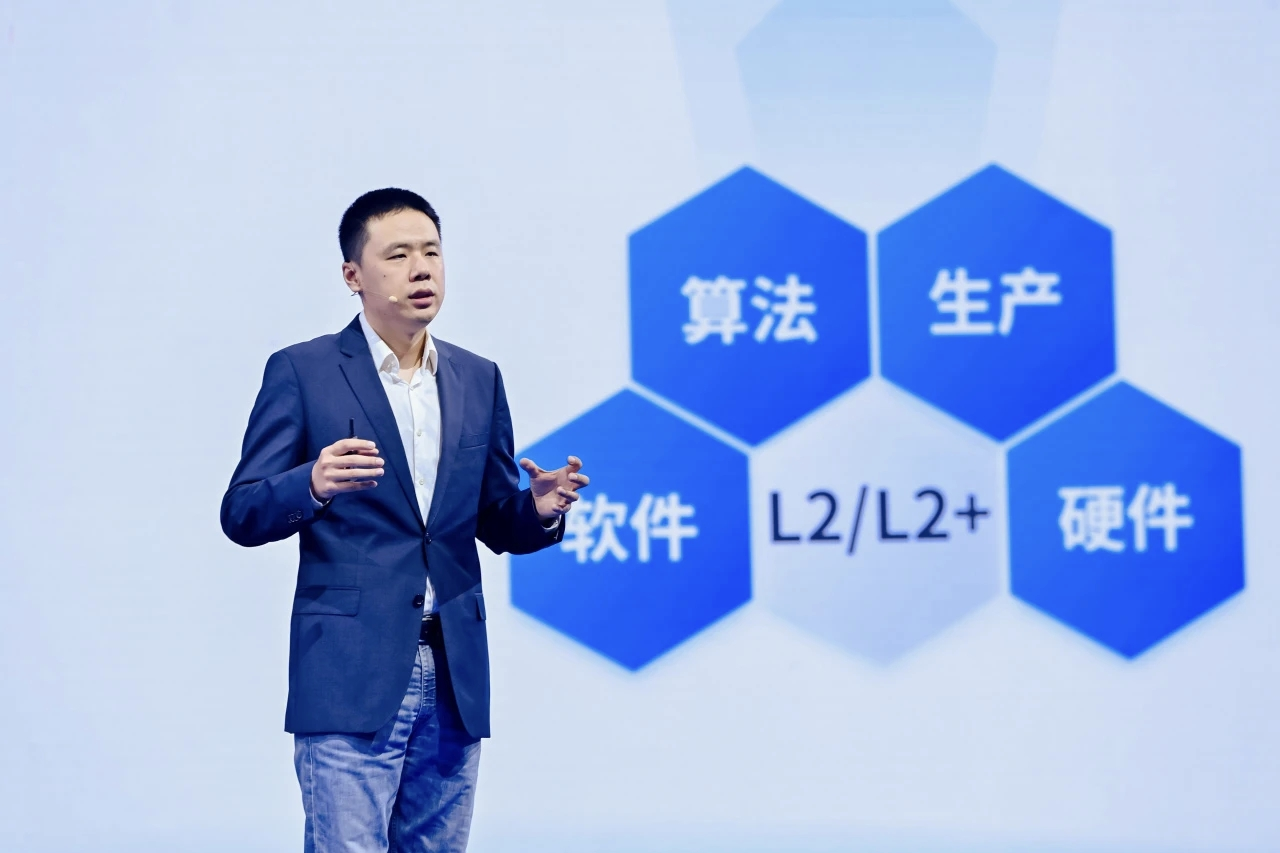 易航智能陈禹行：自动驾驶的“向高之路”——从机械化到AI驱动的全面实践