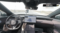 9款热门车实测电瓶车斜穿路口A