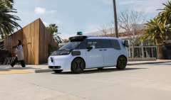 Waymo或寻求超百亿美元融资，Robotaxi再赢资本“芳